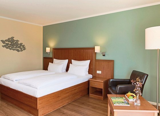 R&R Strandhotel Baabe - Wohnbeispiel Doppelzimmer Komfort Balkon oder Terrasse (Zimmercodierung DB2)