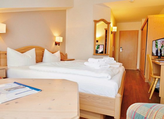 R&R Hotel Strandallee - Wohnbeispiel Doppelzimmer (Zimmercodierungen DB1 & DB2)