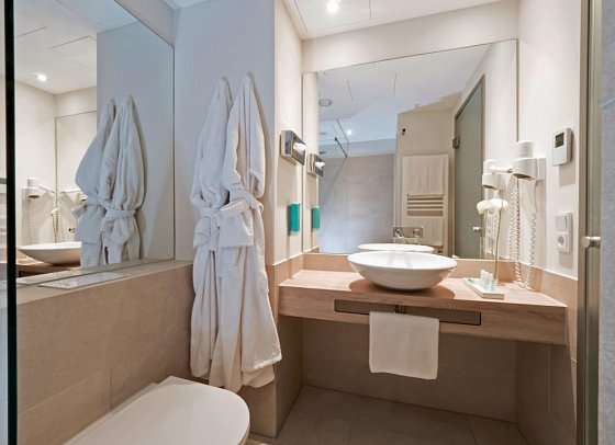 WONNEMAR Resort-Hotel Wismar - Beispiel Bad (Zimmercodierungen DG1 & DG2)