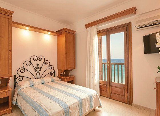 Olympia Beach - Wohnbeispiel Doppelzimmer Meerblick (Zimmercodierung D1M)