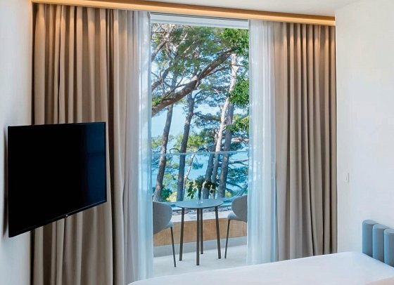 Bluesun Hotel Soline - Wohnbeispiel Balkon Doppelzimmer Klassik (Zimmercodierung DE1)