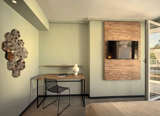 [PLACES] Hvar by Valamar - Wohnbeispiel PLACESROOM Size S für 2 Meerseite (Zimmercodierung DBC)