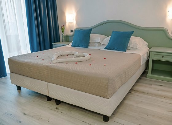 AHG Riva del Sole - Wohnbeispiel Doppelzimmer Classic (Zimmercodierungen DB1, DB2 & DSI)