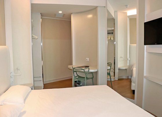 Ark Hotel - Wohnbeispiel Einzelzimmer Superior (Zimmercodierung ES1)
