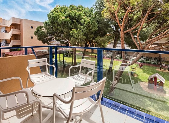 SOL Sancti Petri - Balkon-/Blickbeispiel Familienzimmer (Zimmercodierung FB1)