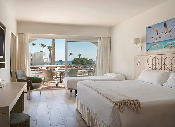 Iberostar Waves Royal Andalus - Wohnbeispiel Suite seitl. Meerblick (Zimmercodierungen WB1 & W2M)
