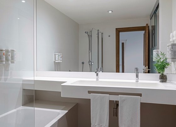 Iberostar Selection Andalucía Playa - Badbeispiel Doppelzimmer (Zimmercodierungen DB1, DB2, D1N & D2N)