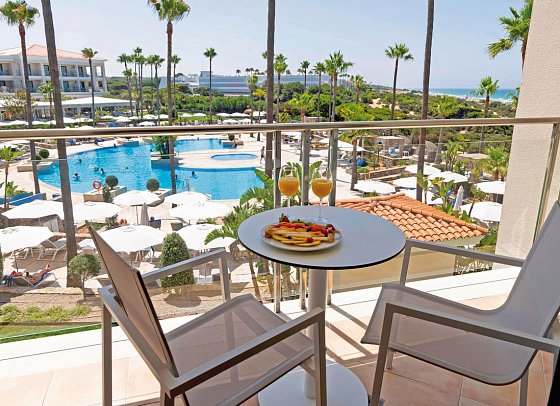 Hipotels Barrosa Palace - Balkonbsp. Doppelzimmer seitl. Meerblick (Zimmercodierungen DBN & DPN)