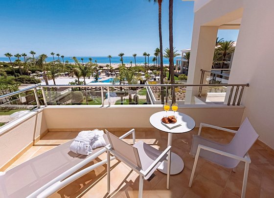 Hipotels Barrosa Palace - Balkonbeispiel Suite Senior Typ Serenity (Zimmercodierung WB1)