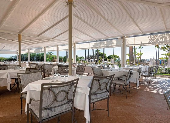Hipotels Barrosa Palace