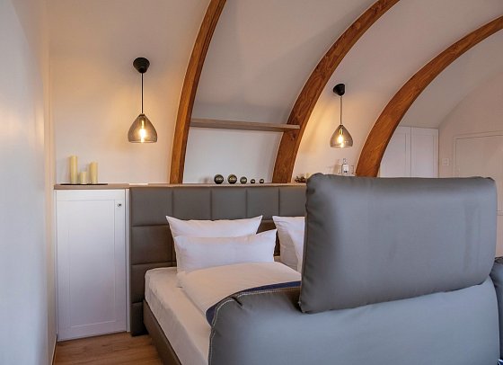 Sonnenresort Ettershaus - Wohnbeispiel Baumhaus Elvis Junior (Zimmercodierung BB1)