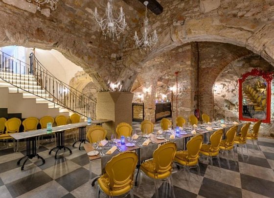 Maison Bistro & Hotel