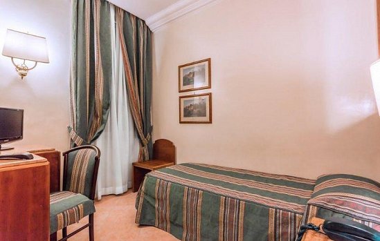 Raeli Hotel Regio