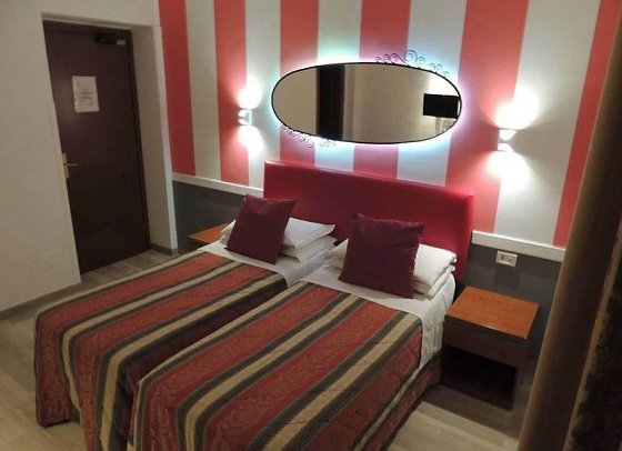Hotel Center 1