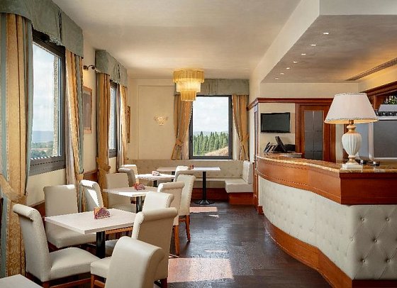 Hotel Athena