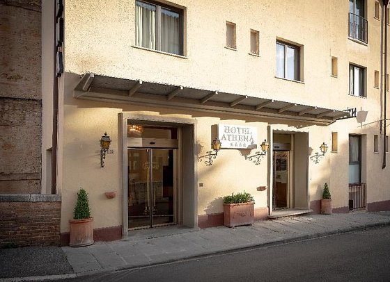 Hotel Athena