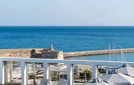 Aquila Atlantis Hotel