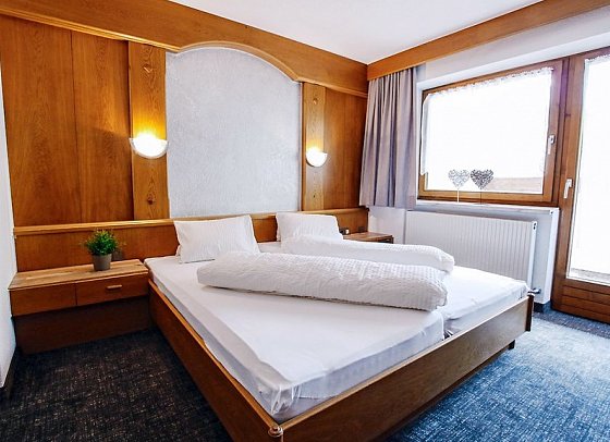 Tia Apart Hotel & Appartements
