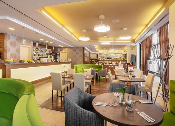 Iris Hotel Eden