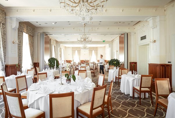 Hotel Bristol by OHM Group