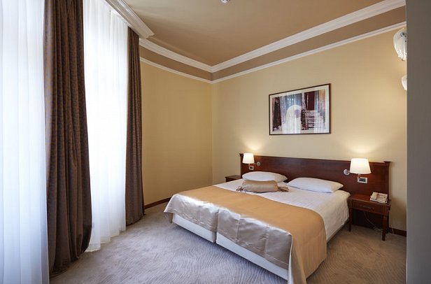 Hotel Bristol by OHM Group