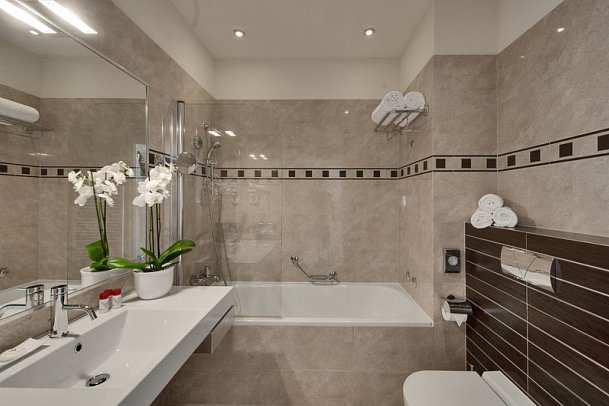 Hotel Bristol by OHM Group