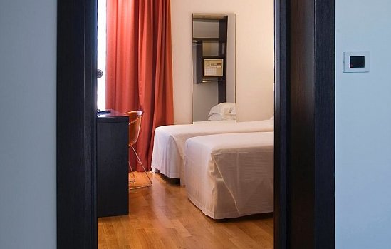 Card International Hotel