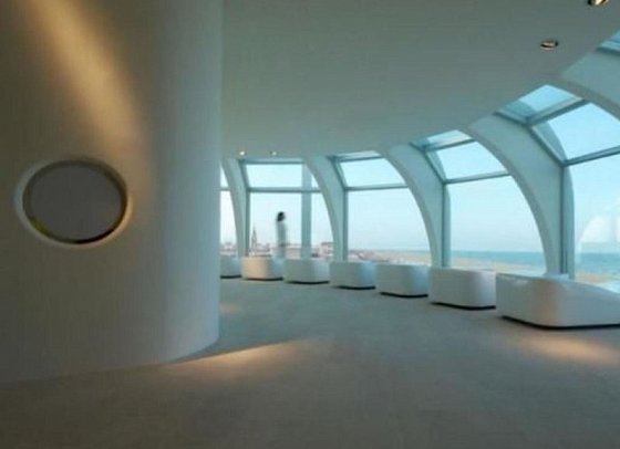 i-Suite Hotel