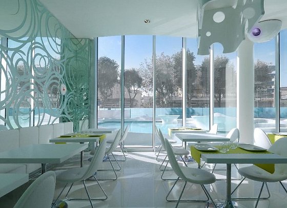 i-Suite Hotel