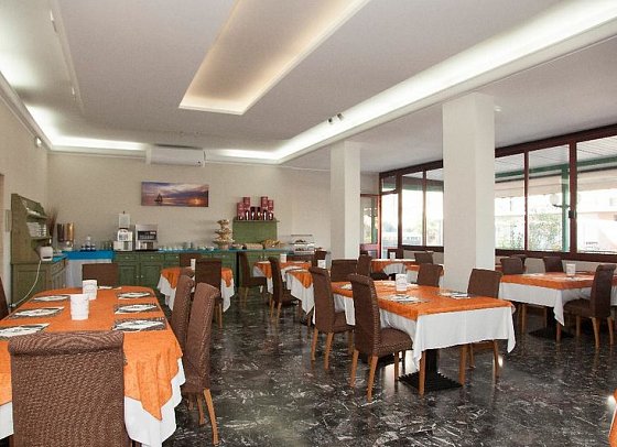 Ute Hotel
