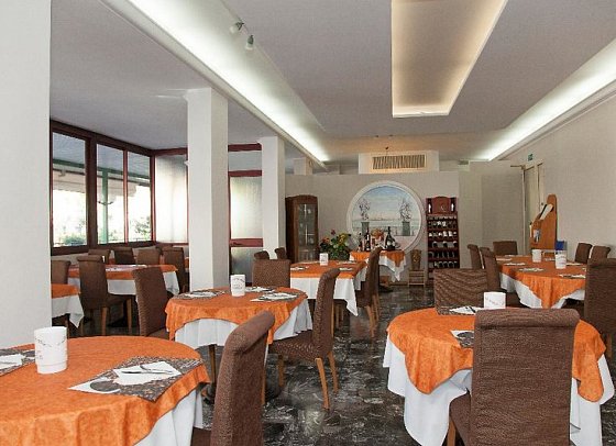 Ute Hotel