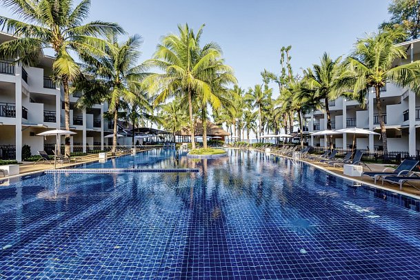 Sunwing Bangtao Beach