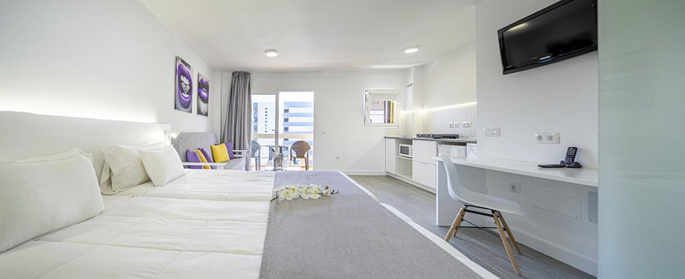 Skyview Hotel by LIVVO - Studio Superior (Zimmercodierung SS1)