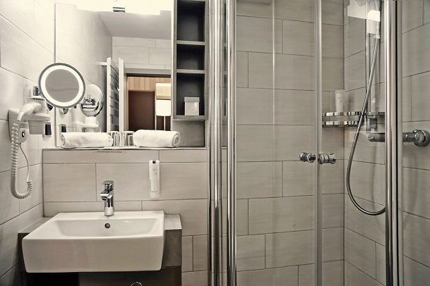 Konsumhotel Dorotheenhof Weimar - Beispiel Bad Doppelzimmer (Zimmercodierung DB1)