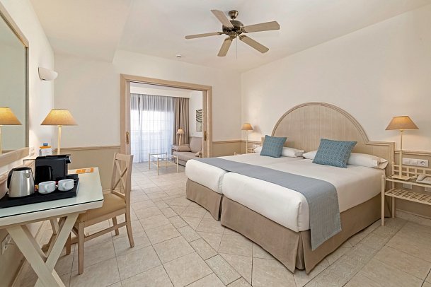 Gran Castillo Tagoro Family & Fun - Wohnbeispiel Senior Suite two bedrooms (Zimmercodierung WB2)