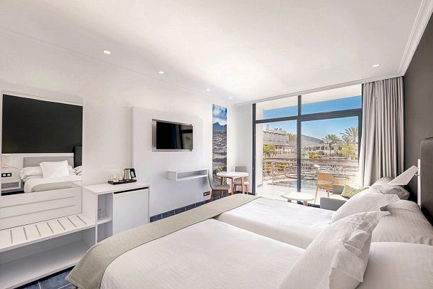 Mirador Papagayo by LIVVO - Wohnbeispiel Doppelzimmer Poolblick (Zimmercodierung DBP)