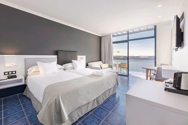 Mirador Papagayo by LIVVO - Wohnbeispiel Doppelzimmer Meerblick (Zimmercodierung DBM)