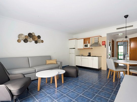 Mirador Papagayo by LIVVO - Wohnbeispiel Familienzimmer (Zimmercodierung FB1)