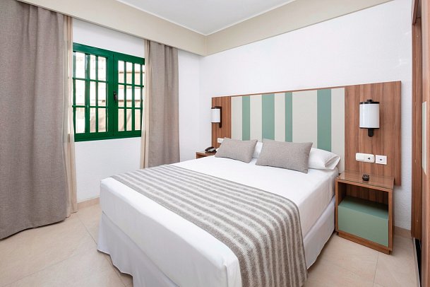 RIU Paraiso Lanzarote - Wohnbeispiel Familienzimmer (Zimmercodierungen FB1 & FB2)