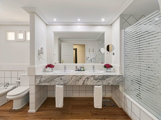 H10 Rubicon Horizons Collection - Wohnbeispiel Juniorsuite Gartenblick (Zimmercodierung JBG)