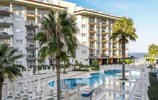 Ramada Hotel & Suites by Wyndham Kusadasi