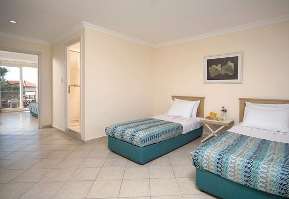 Club Resort Atlantis - Wohnbeispiel Familienzimmer (Zimmercodierungen FE1, FE2 & FE3)