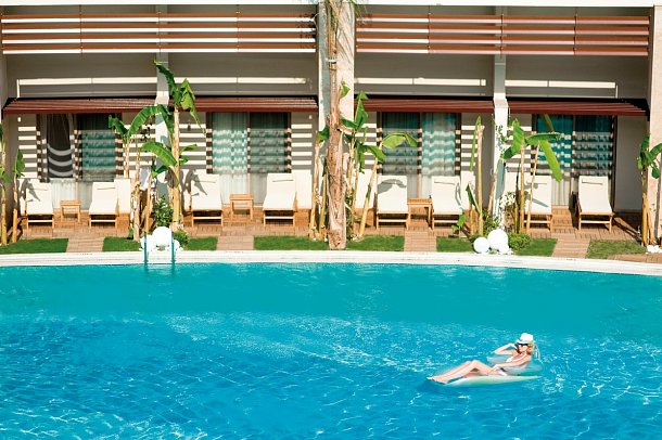 Paloma Pasha - Zimmercodierung DB2