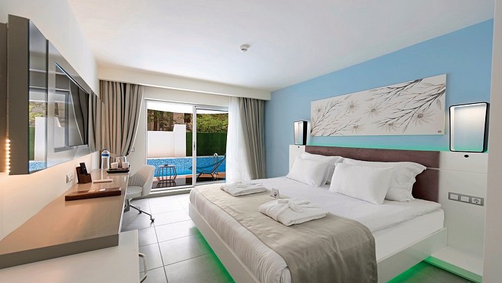 Flora Garden Ephesus - Wohnbeispiel Doppelzimmer Swim Up (Zimmercodierung DBQ)