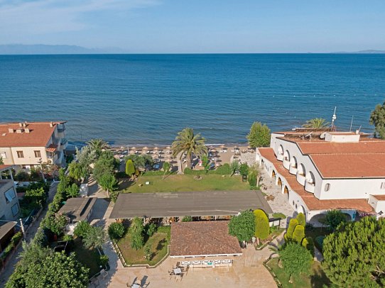 Dogan Paradise Beach Hotel