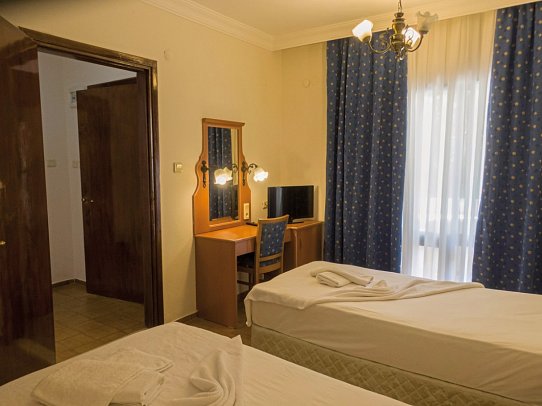 Dogan Paradise Beach Hotel - Wohnbeispiel Familienzimmer (Zimmercodierung FB1)