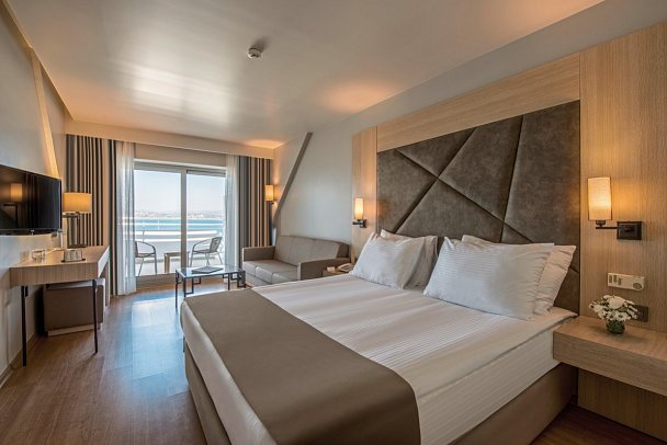 Altin Yunus Resort & Thermal Hotel - Wohnbeispiel Deluxe Meerblick (Zimmercodierung UDM)