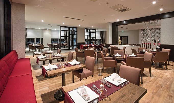 Aria Claros Beach & Spa Resort