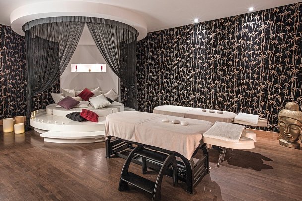 Aria Claros Beach & Spa Resort