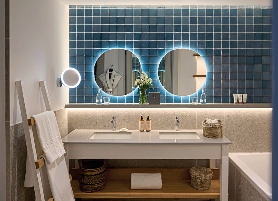 Sofitel Thalassa Sea & Spa - Wohnbeispiel Bad (Zimmercodierungen JB1, WO1, WO2, DCG, DDN, DSG & DCN)